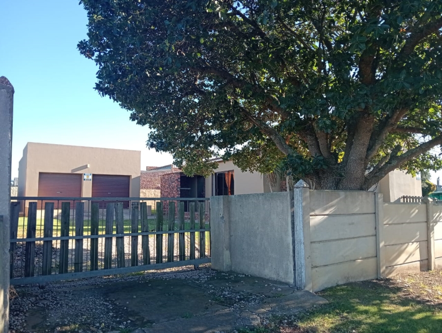 3 Bedroom Property for Sale in Wavecrest Eastern Cape